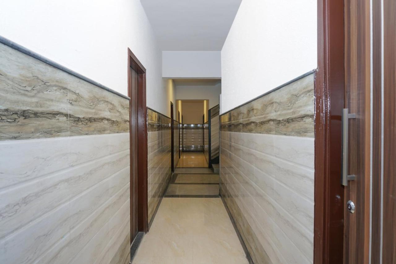 Oyo 23191 Flagship Hotel Raj Madan Ameerpet Hyderabad Ngoại thất bức ảnh
