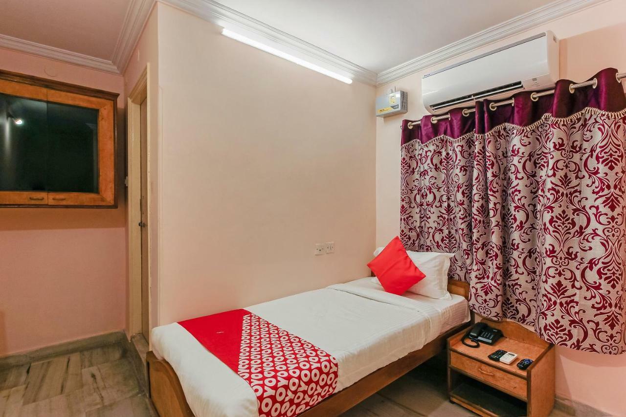 Oyo 23191 Flagship Hotel Raj Madan Ameerpet Hyderabad Ngoại thất bức ảnh