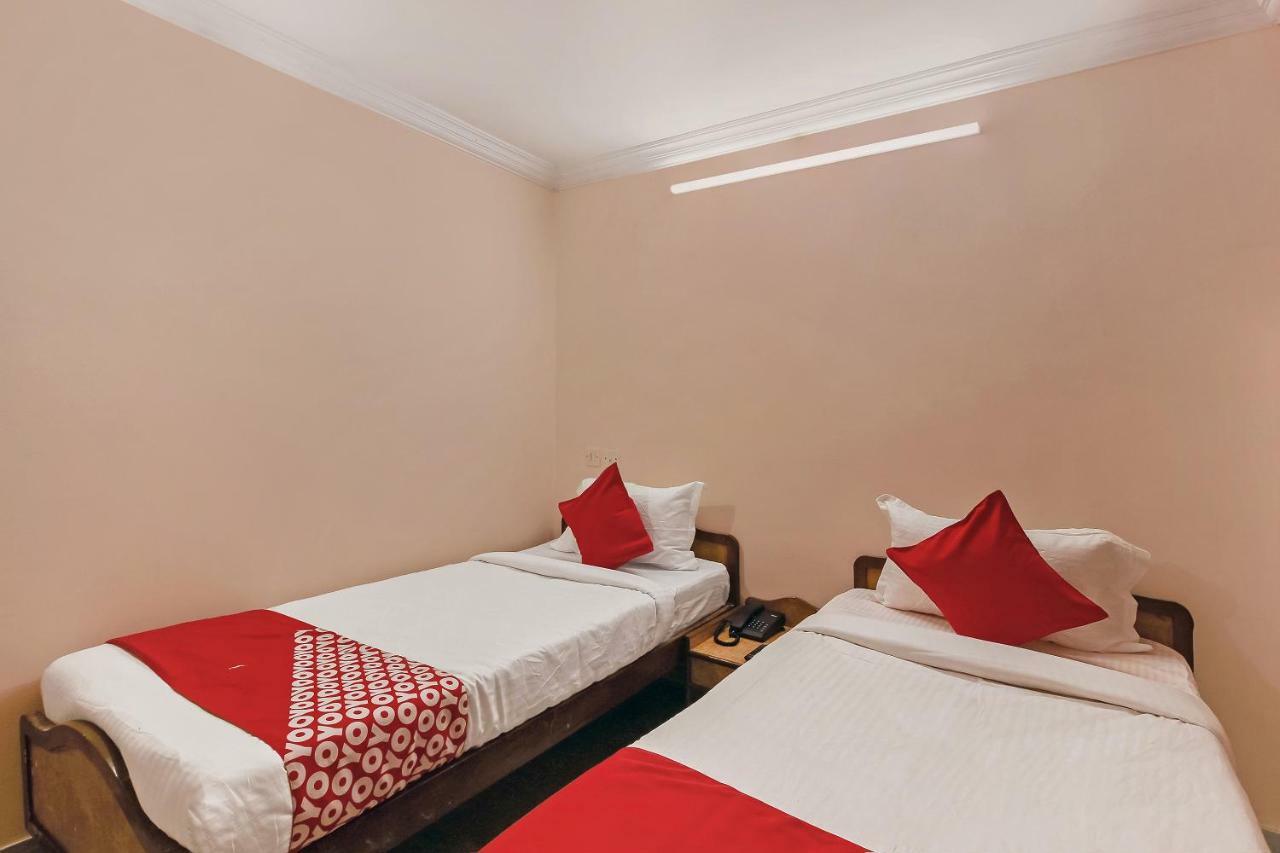 Oyo 23191 Flagship Hotel Raj Madan Ameerpet Hyderabad Ngoại thất bức ảnh